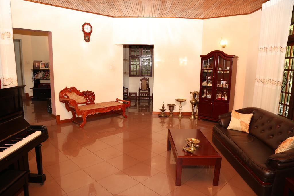 Glory Homestay Kandy Exterior photo